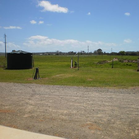 Country View Motel Ilbilbie Exterior photo